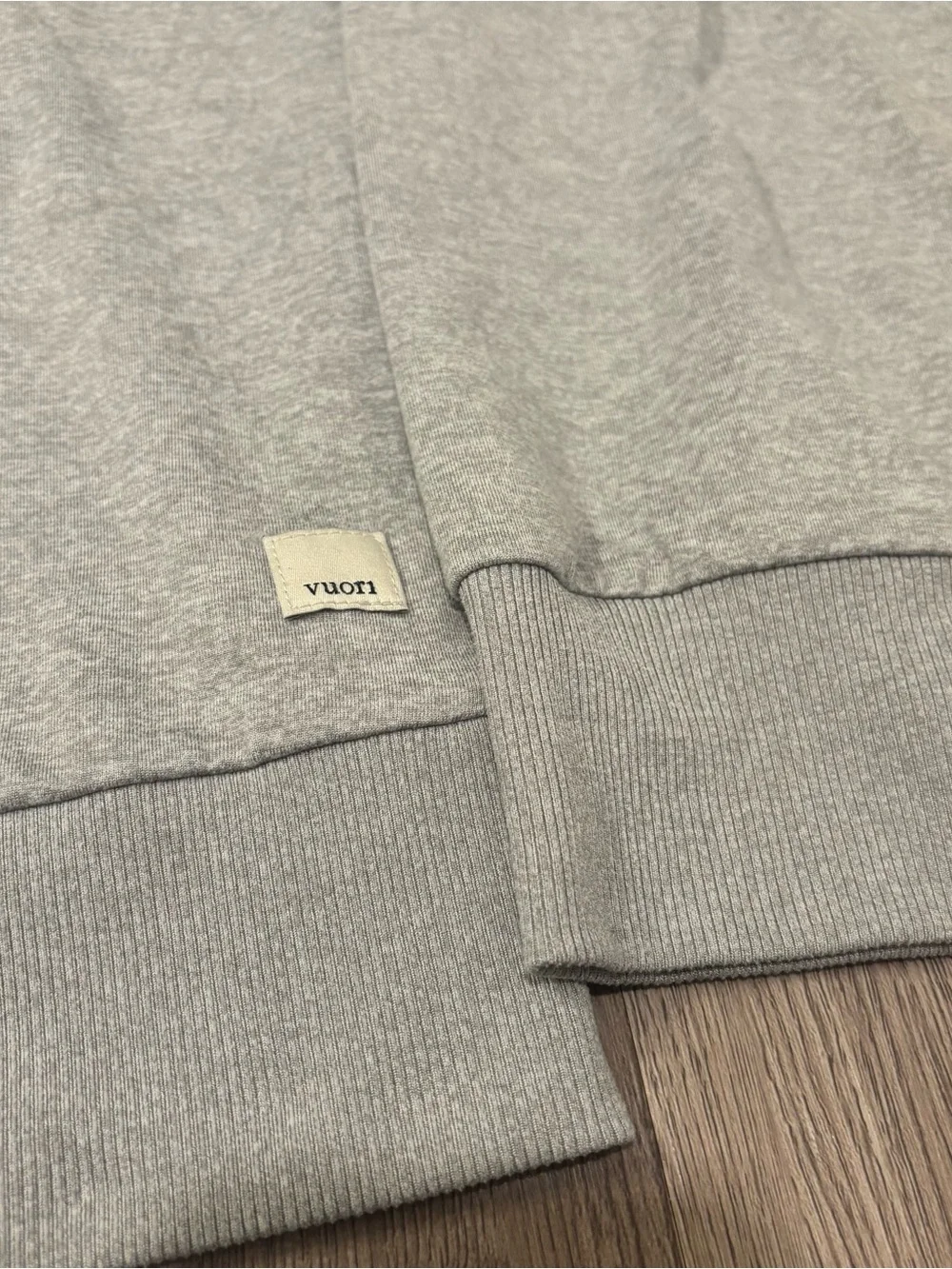 Vuori Halo Crew Long Sleeve VW241 Gray Women’s XL Performance Pullover